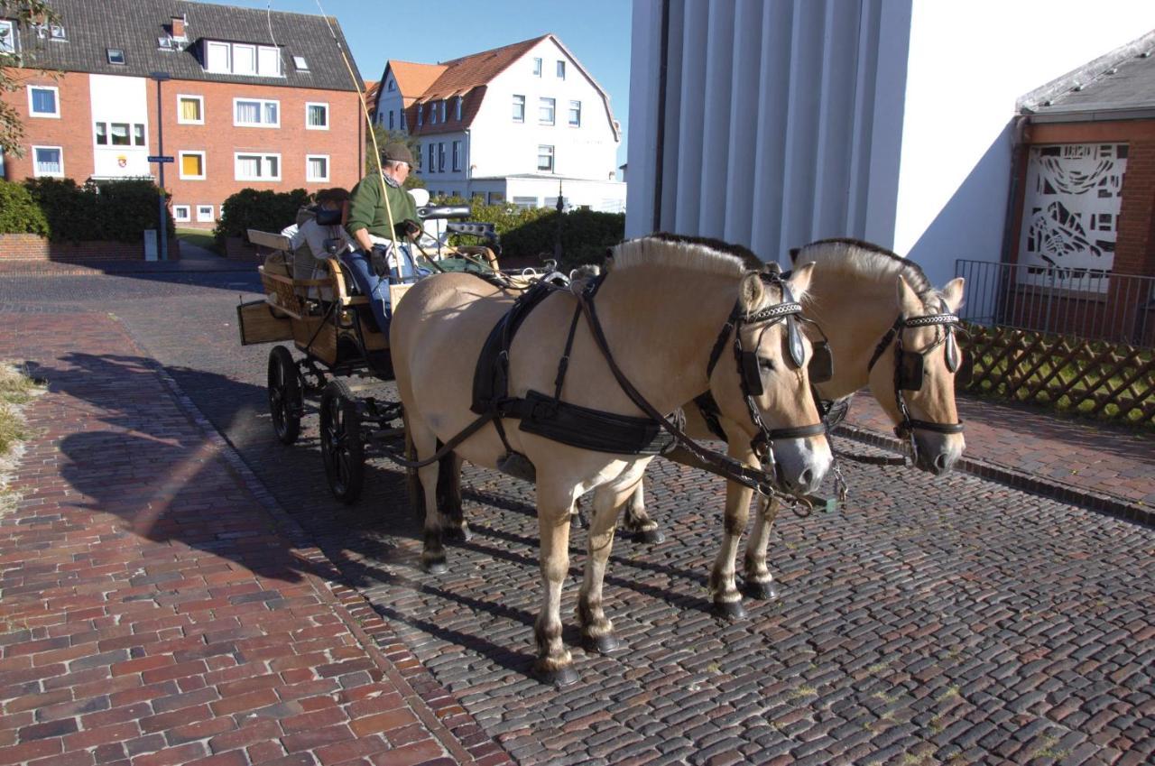 Gaestehaus Germania ヴァンガーオーゲ エクステリア 写真